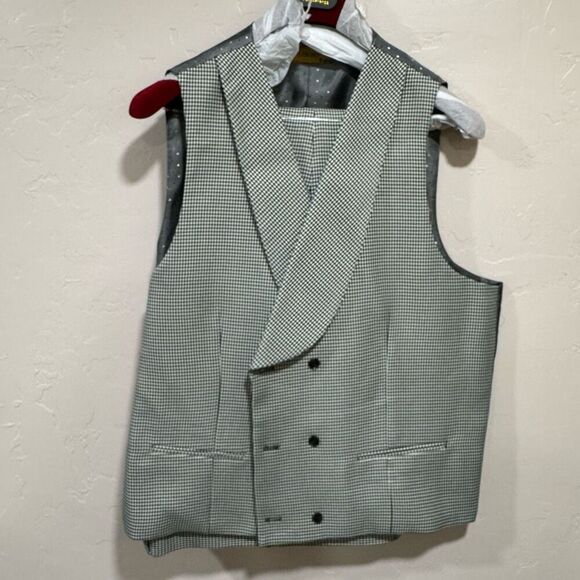 Luxury Paris-France 3 piece Houndstooth Suit - Picture 2 of 16